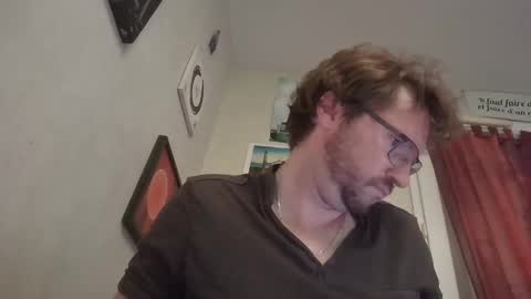 Snapshot of robinouhot chatting on February 14, 7:38 am robinouhot online show from February 14, 7:38 am