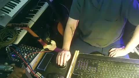 rocboy60 online show from December 7, 7:05 am