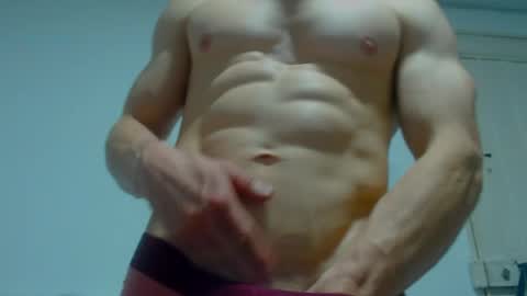 rocky muscle online show from May 22, 4:39 am