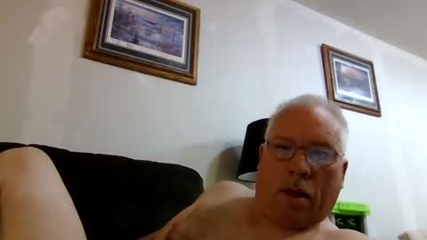 rodstud641 online show from October 15, 11:07 am