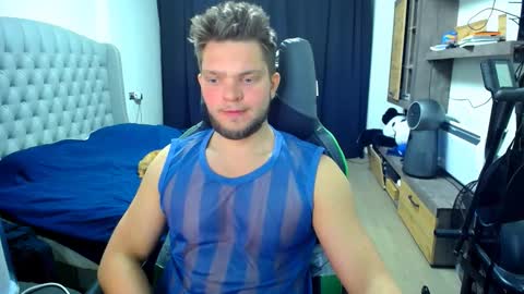 romantic_twunk online show from October 21, 2:36 am