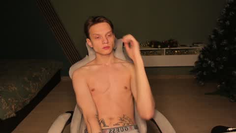 Snapshot of romeo_mercy chatting on January 9, 9:05 pm Romeo online show from January 9, 9:05 pm