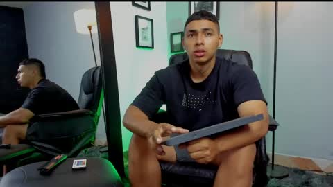 RonnieCanford online show from April 2, 4:37 pm