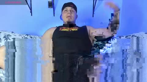 Ronnie online show from April 10, 7:21 pm