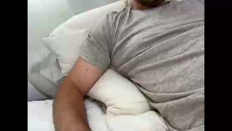 roromain1919 online show from September 12, 10:04 am