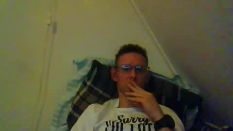 rororober online show from April 18, 8:09 pm