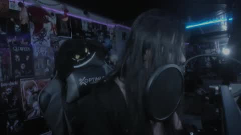 Snapshot of rotten_dreams chatting on February 27, 10:31 pm rot online show from February 27, 10:31 pm
