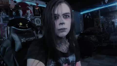 Snapshot of rotten_dreams chatting on September 14, 10:01 pm rot online show from September 14, 10:01 pm