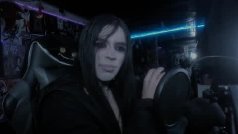 Snapshot of rotten_dreams chatting on February 24, 4:58 pm rot online show from February 24, 4:58 pm