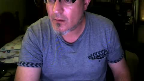 Snapshot of rrd85 chatting on October 24, 9:22 am rrd85 online show from October 24, 9:22 am