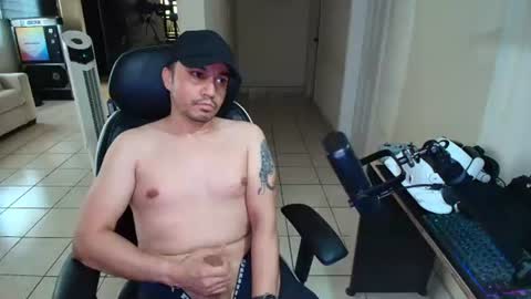 rrdarkxite online show from July 15, 11:44 pm