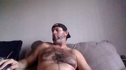 rubbingoneout714 online show from December 17, 7:09 pm