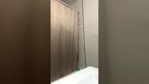 rubenalexramirez1999 online show from July 3, 4:24 pm