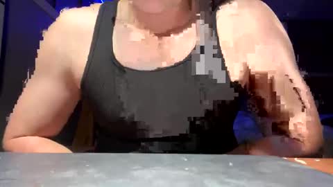 ryan20477 online show from September 15, 5:09 am