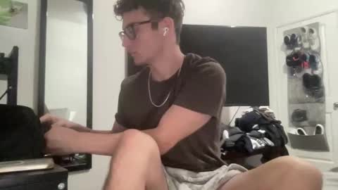 ryan online show from November 26, 7:33 am