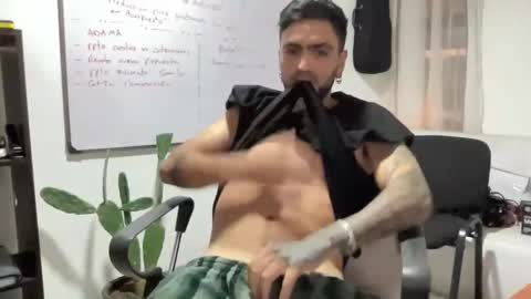 Ryan Cheng online show from January 14, 3:01 am