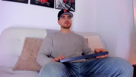 Ryan  online show from March 1, 8:25 am