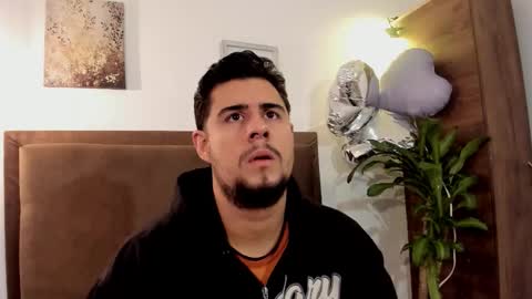    online show from March 5, 12:12 pm