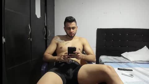 ryan_xc1 online show from November 9, 4:05 am