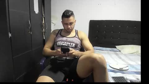 Snapshot of ryan_xc1 chatting on October 21, 3:31 am ryan_xc1 online show from October 21, 3:31 am