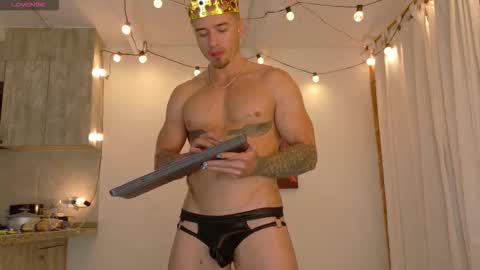 Ryan Blue ig ryannblue online show from November 12, 2:28 am