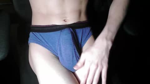 Max online show from November 28, 6:21 pm