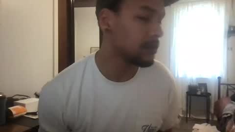 Beezy online show from January 9, 5:33 pm