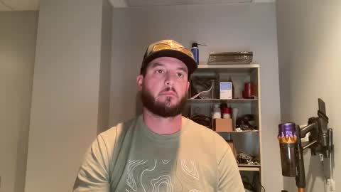 sacredroses online show from November 11, 8:03 pm