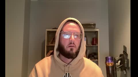 sacredroses online show from December 1, 1:36 pm