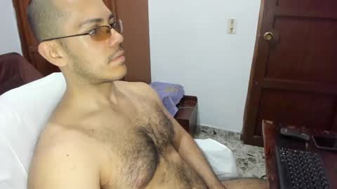Snapshot of saintedy01 chatting on February 7, 2:04 pm saintedy01 online show from February 7, 2:04 pm