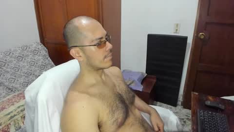 Snapshot of saintedy01 chatting on December 13, 1:22 pm saintedy01 online show from December 13, 1:22 pm