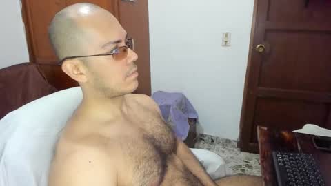 Snapshot of saintedy01 chatting on October 17, 12:31 pm saintedy01 online show from October 17, 12:31 pm