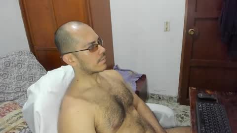 Snapshot of saintedy01 chatting on December 3, 12:27 pm saintedy01 online show from December 3, 12:27 pm