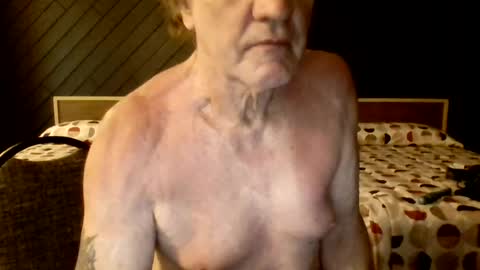 salopeaq online show from July 26, 1:57 am