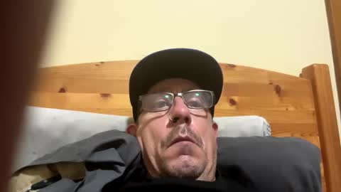 saltydoggy43931 online show from April 24, 11:56 am