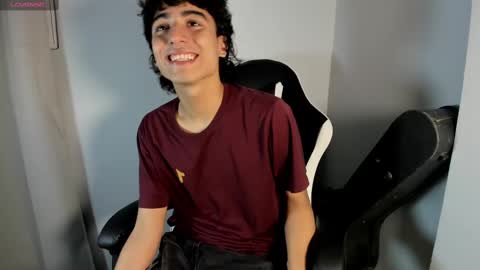 salvatore_montt online show from February 15, 3:42 am