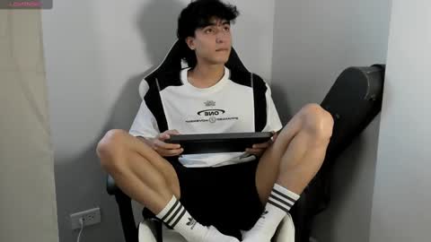 salvatore_montt online show from February 15, 10:11 pm