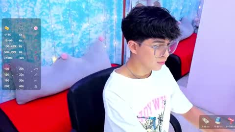 Snapshot of sam_daves_ chatting on October 7, 11:42 pm Sam online show from October 7, 11:42 pm