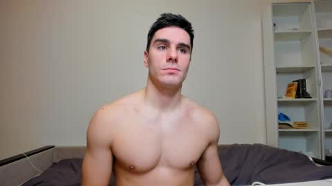 Snapshot of sam_huston18 chatting on January 11, 1:16 am BACK IN 2 WEEKS online show from January 11, 1:16 am