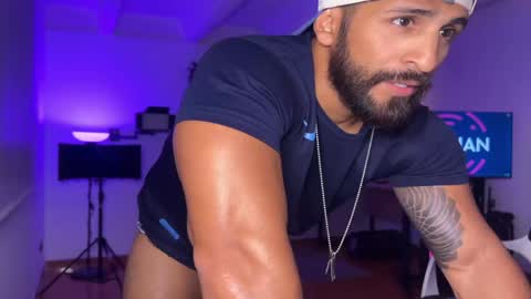 Sam Dornan online show from December 30, 10:55 pm