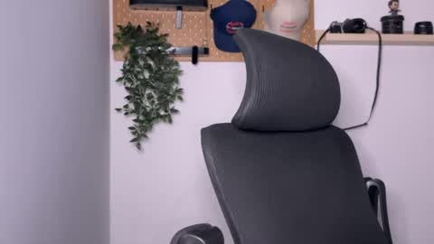 Sam Dornan online show from March 11, 4:08 am