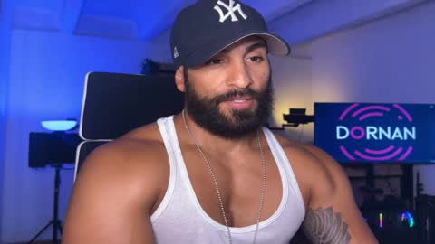 Sam Dornan online show from December 17, 4:32 pm