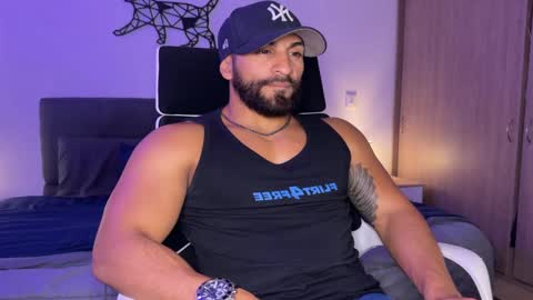 Sam Dornan online show from February 12, 9:33 pm