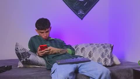 samevansx online show from October 2, 11:09 pm