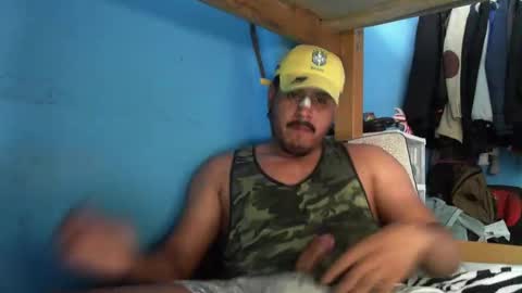 sandalo123 online show from May 3, 4:53 pm