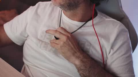 Sanders online show from February 23, 12:37 am