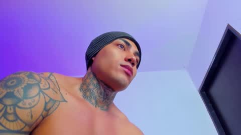 Snapshot of santi__ferrer chatting on October 6, 7:13 am Santi Ferrer online show from October 6, 7:13 am