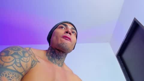 Snapshot of santi__ferrer chatting on October 3, 3:11 am Santi Ferrer online show from October 3, 3:11 am