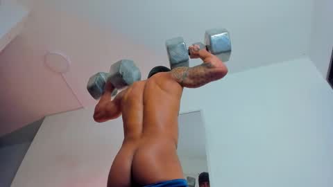 Snapshot of santi__ferrer chatting on October 23, 6:39 am Santi Ferrer online show from October 23, 6:39 am