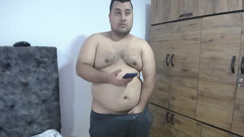 Snapshot of santi_hothot chatting on September 27, 8:17 pm Santiago online show from September 27, 8:17 pm